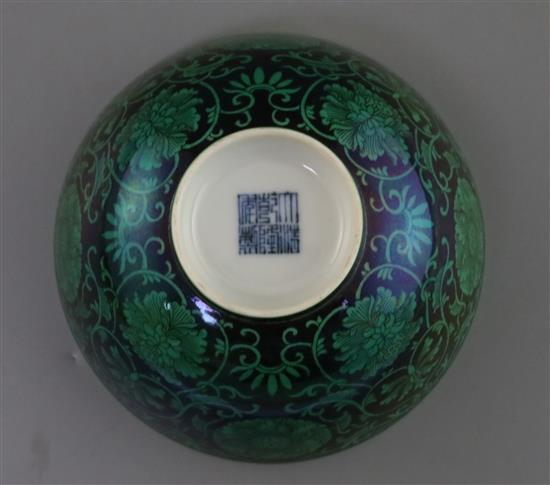 A Chinese green and black enamelled bowl, Qianlong mark, d. 12.4cm